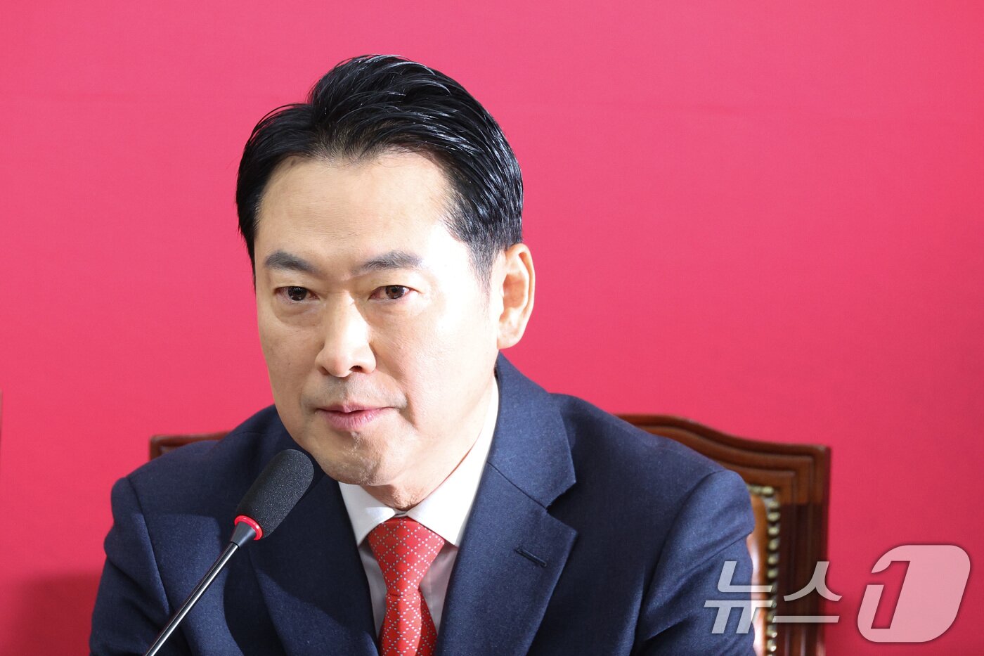 본문 이미지 - 장동혁 국민의힘 대표가 15일 서울 여의도 국회에서 열린 최고위원회의에서 발언하고 있다. 2026.1.15/뉴스1 ⓒ News1 신웅수 기자