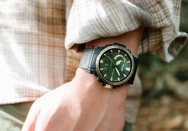 "중고생이 차는 카시오?"…다카이치가 李 대통령에 선물한 시계값 '깜짝'[영상]