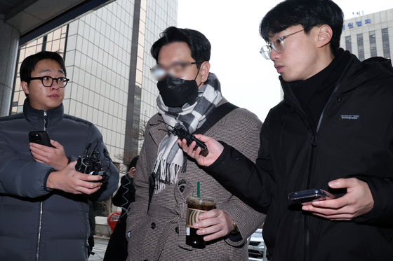 김병기 전 보좌관, 경찰 조사 출석