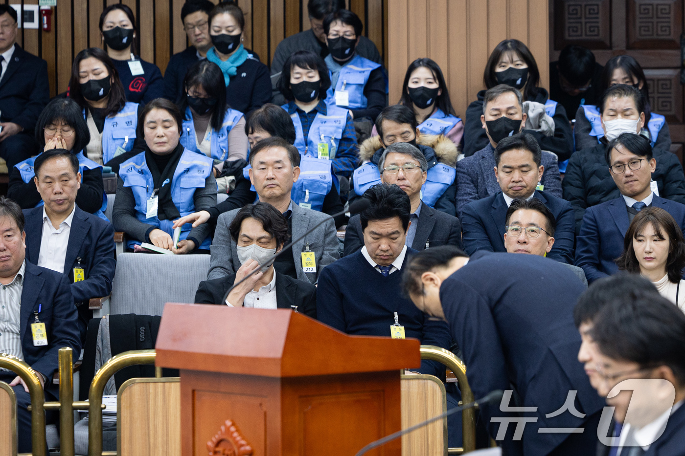 (서울=뉴스1) 유승관 기자 = 김윤덕 국토교통부 장관이 15일 서울 여의도 국회에서 열린 제431회 국회(임시회) 12.29 여객기 참사 진상규명을 위한 국정조사특별위원회 제3차 …