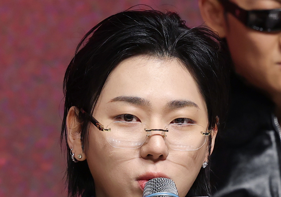 인사말 하는 지코