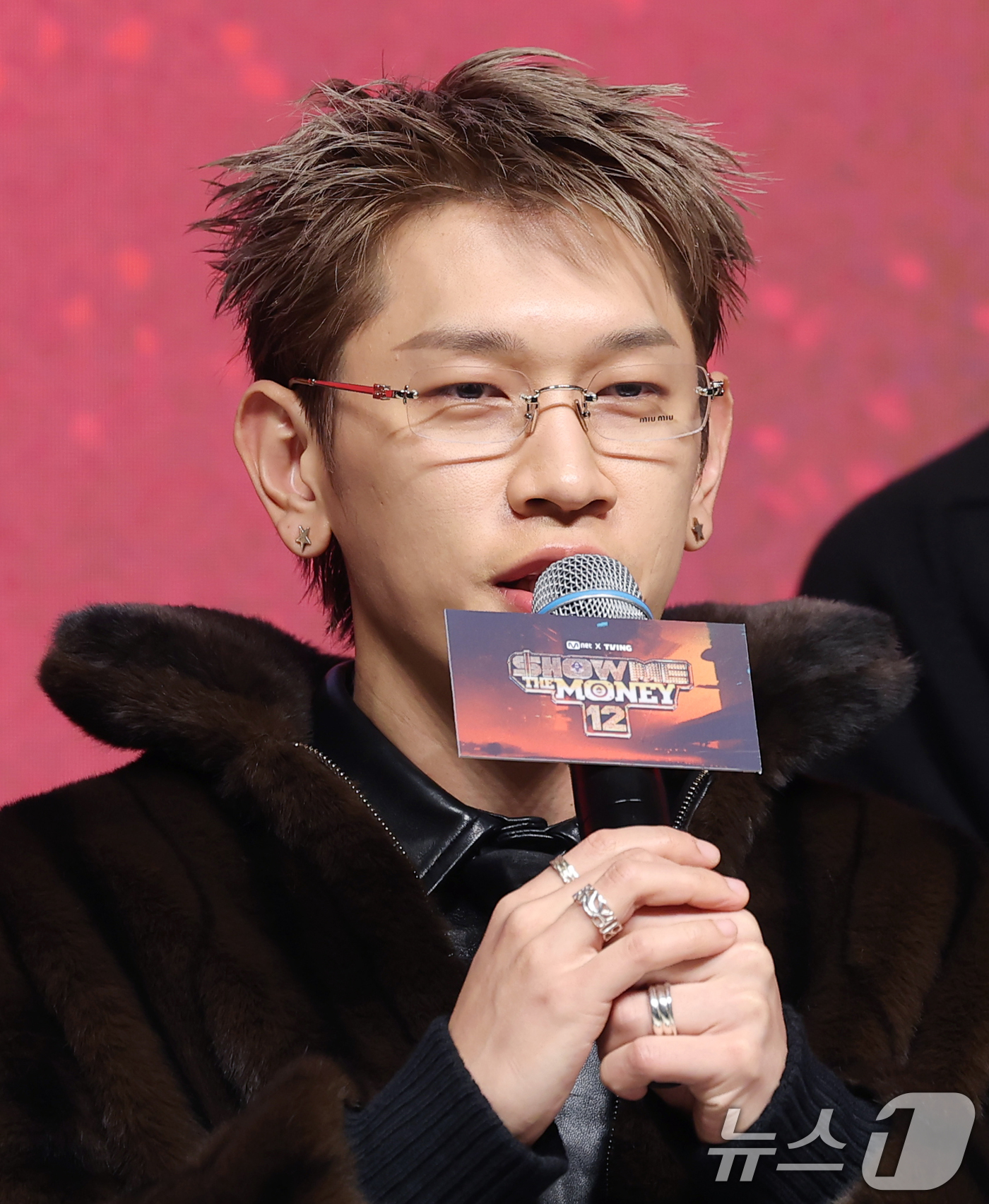 (서울=뉴스1) 권현진 기자 = 가수 겸 프로듀서 크러쉬가 15일 오전 서울 강남구 엘리에나호텔에서 열린 Mnet ‘쇼미더머니12’ 제작발표회에 참석해 인사말을 하고 있다. 202 …