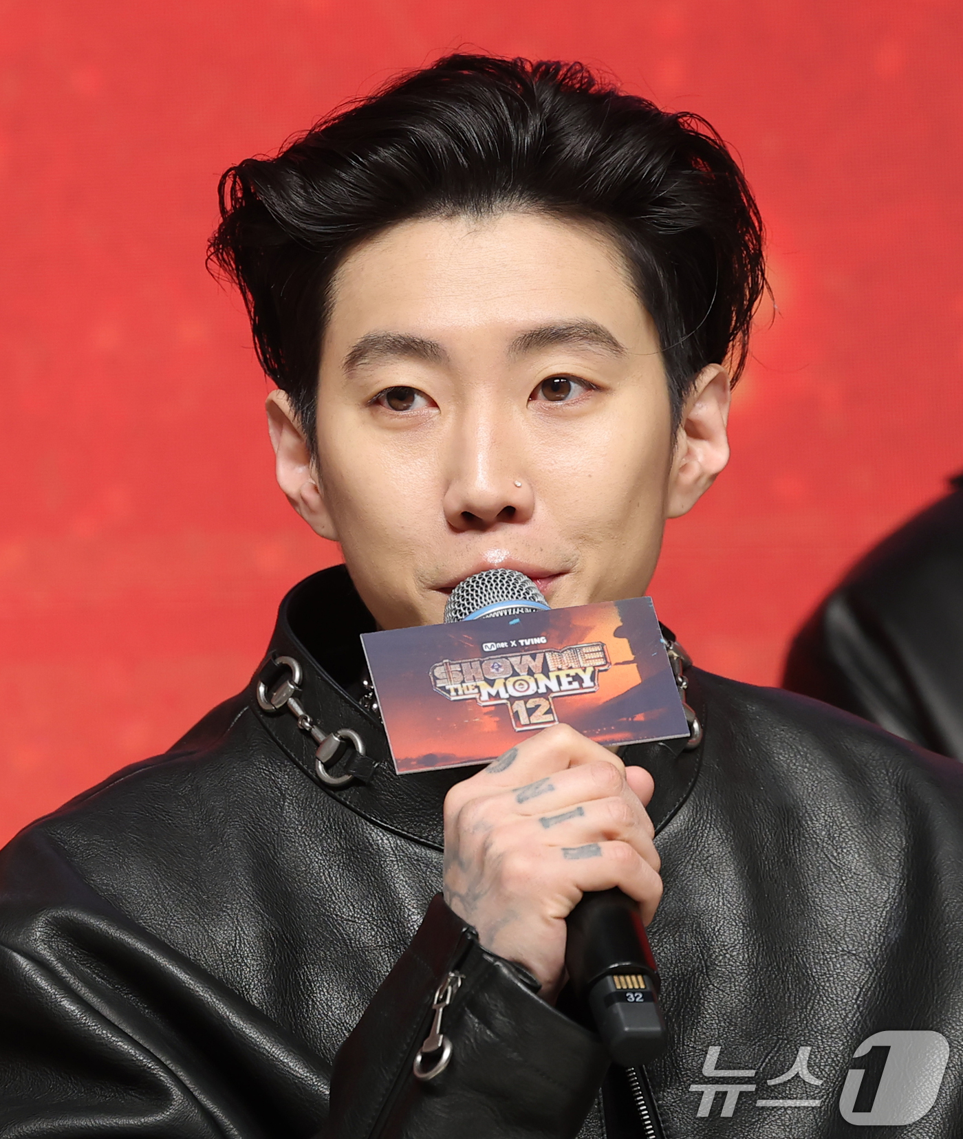 (서울=뉴스1) 권현진 기자 = 가수 겸 프로듀서 박재범이 15일 오전 서울 강남구 엘리에나호텔에서 열린 Mnet ‘쇼미더머니12’ 제작발표회에 참석해 인사말을 하고 있다. 202 …