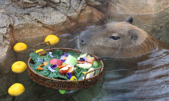 조식 먹으며 즐기는 온천욕