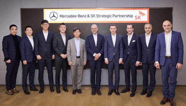 SK그룹, 메르세데스-벤츠와 미래 모빌리티 협력…SDV 전환 속도
