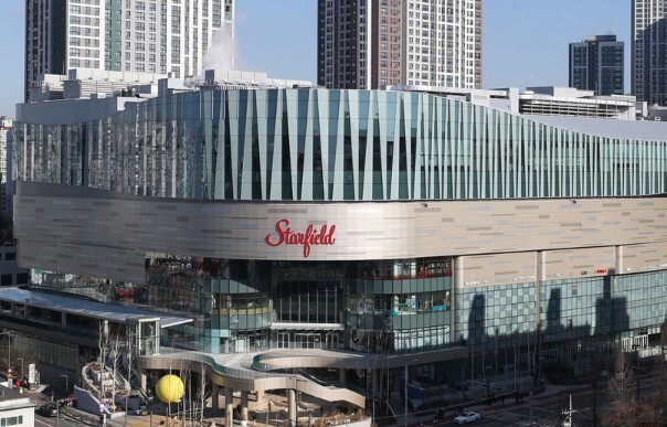 신세계프라퍼티 "운용사 측 '센터필드 매각' 일방적…모든 조치 취할 것"