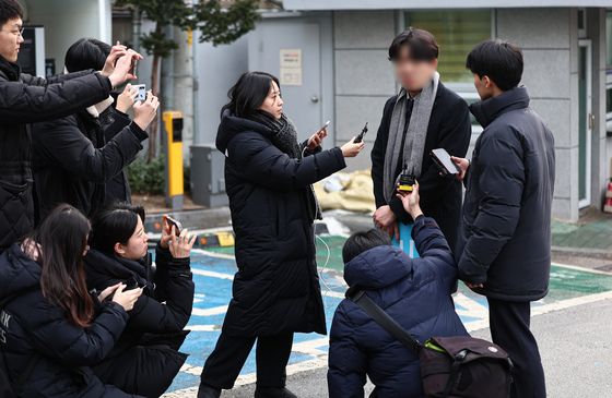 '성추행 의혹' 장경태 고소 여성 전 남친, 고소인 조사 출석