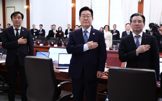 국민의례하는 이재명 대통령