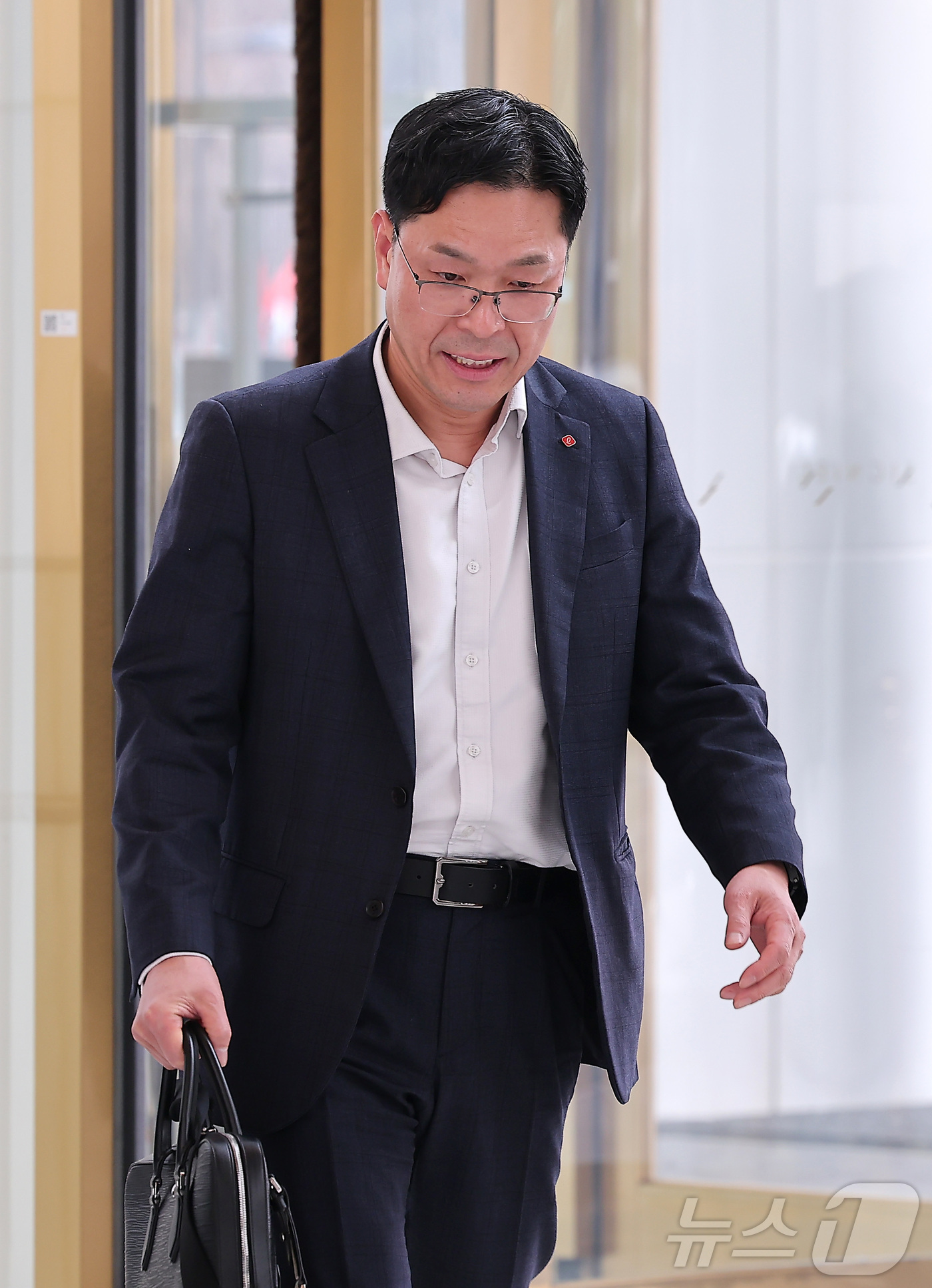 (서울=뉴스1) 김성진 기자 = 주우현 롯데케미칼 첨단소재사업 대표이사가 15일 서울 송파구 롯데월드타워에서 열리는 2026 상반기 롯데 VCM(Value Creation Meet …