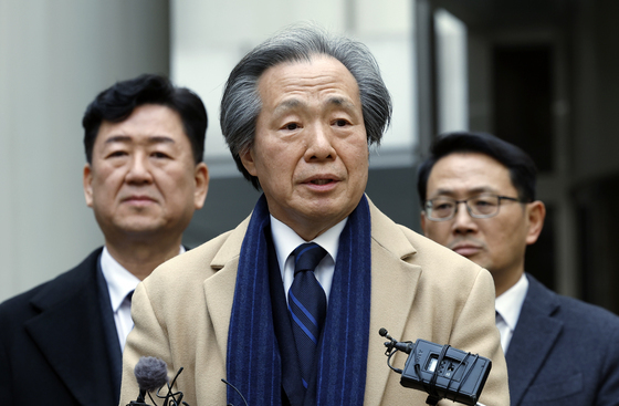 건보 이사장 "국민, 폐암으로 죽는데 담배회사 떵떵…비참하다"