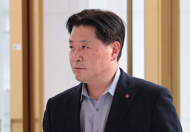 "대내외적 위기"…롯데 VCM 참석 CEO들 '침묵'