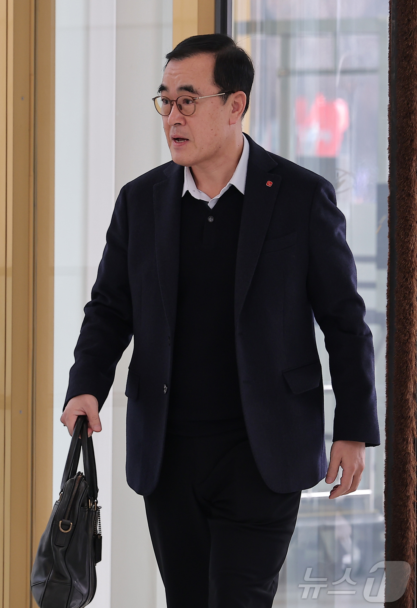 (서울=뉴스1) 김성진 기자 = 정기호 롯데상사 대표이사가 15일 서울 송파구 롯데월드타워에서 열리는 2026 상반기 롯데 VCM(Value Creation Meeting, 사장단 …