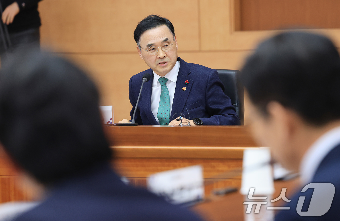 (서울=뉴스1) 임세영 기자 = 차정인 국가교육위원회 위원장이 15일 서울 종로구 정부서울청사 별관 국제회의실에서 열린 국가교육위원회 제64차 회의에서 모두발언을 하고 있다. 20 …