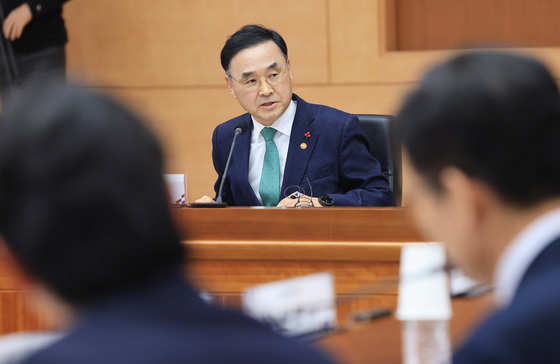 모두발언하는 차정인 국가교육위원장