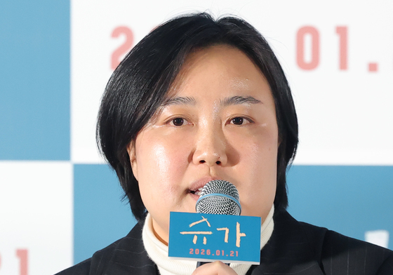 '슈가' 메가폰 잡은 최신춘 감독