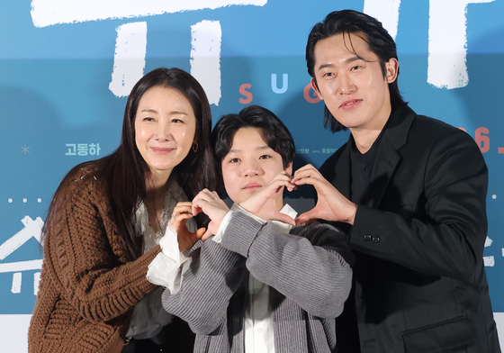 "과한 감정 몰입"…늦깎이 엄마 최지우, 1형 당뇨 투사되다(종합)