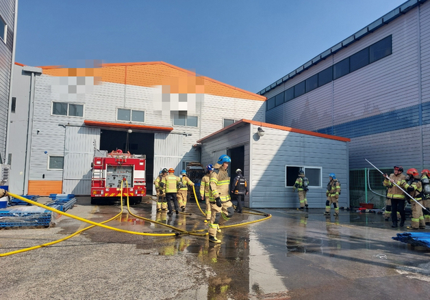 창원 공작기계 공장 화재…2300만원 재산 피해