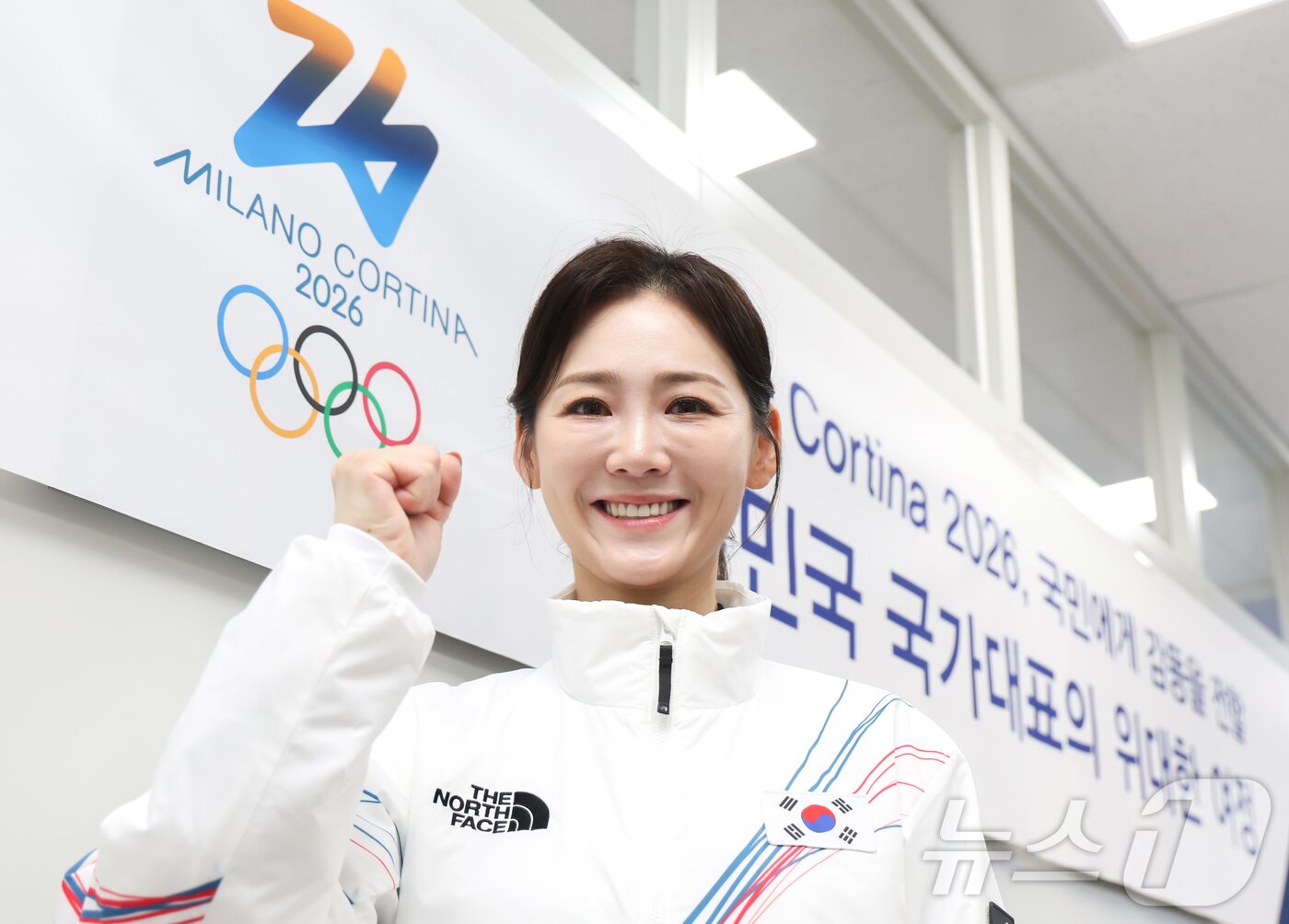 본문 이미지 - 이수경 대한빙상경기연맹 회장 겸 2026 밀라노 코르티나담페초 동계올림픽 선수단장이 15일 오후 서울 송파구 대한체육회에서 뉴스1과 인터뷰를 하고 있다. 2026.1.15/뉴스1 ⓒ News1 김진환 기자