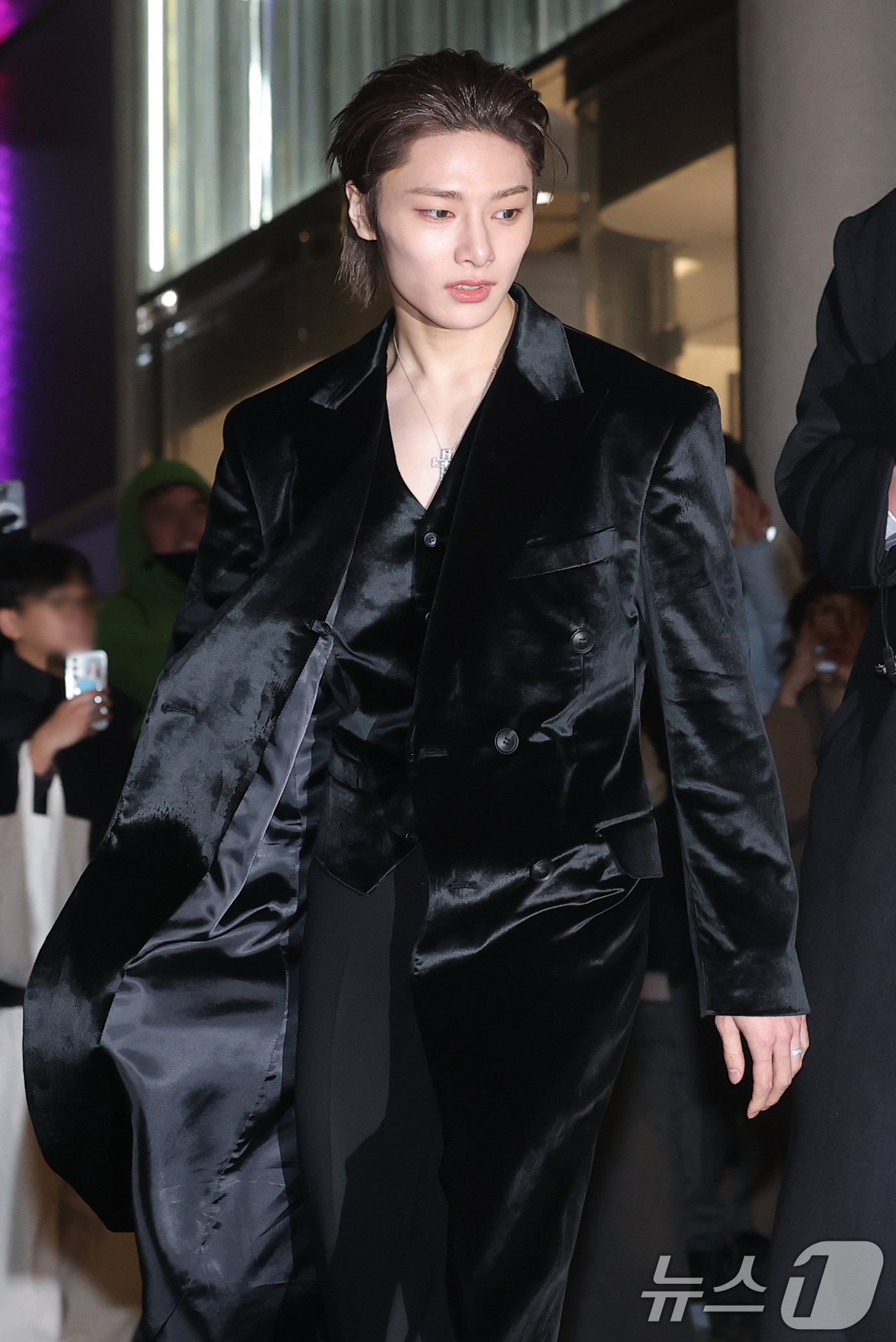 (서울=뉴스1) 권현진 기자 = 스트레이 키즈 아이엔이 15일 서울 강남구 청담동 다미아니(Damiani) 플래그십 스토어에서 열린 ‘까사 다미아니 청담(Casa Damiani C …