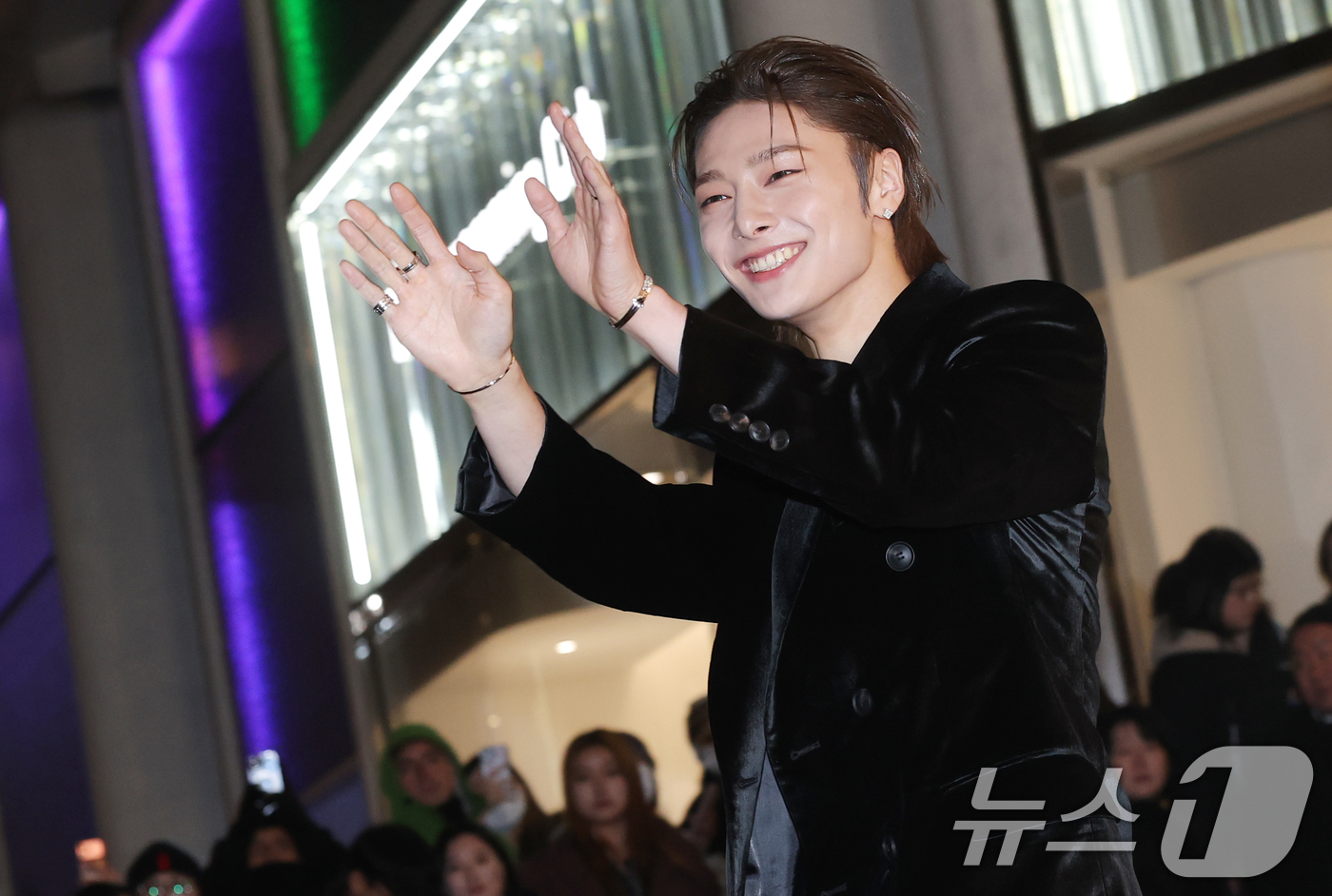 (서울=뉴스1) 권현진 기자 = 스트레이 키즈 아이엔이 15일 서울 강남구 청담동 다미아니(Damiani) 플래그십 스토어에서 열린 ‘까사 다미아니 청담(Casa Damiani C …