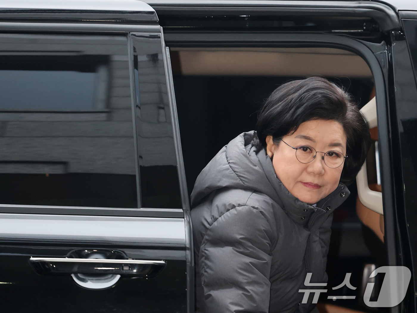 (서울=뉴스1) 황기선 기자 = 이혜훈 기획예산처 장관 후보자가 16일 오전 서울 중구 예금보험공사에 마련된 인사청문회 준비 사무실로 출근하고 있다.  2026.1.16/뉴스1