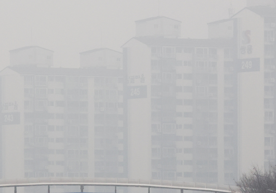 미세먼지 뒤덮은 도심