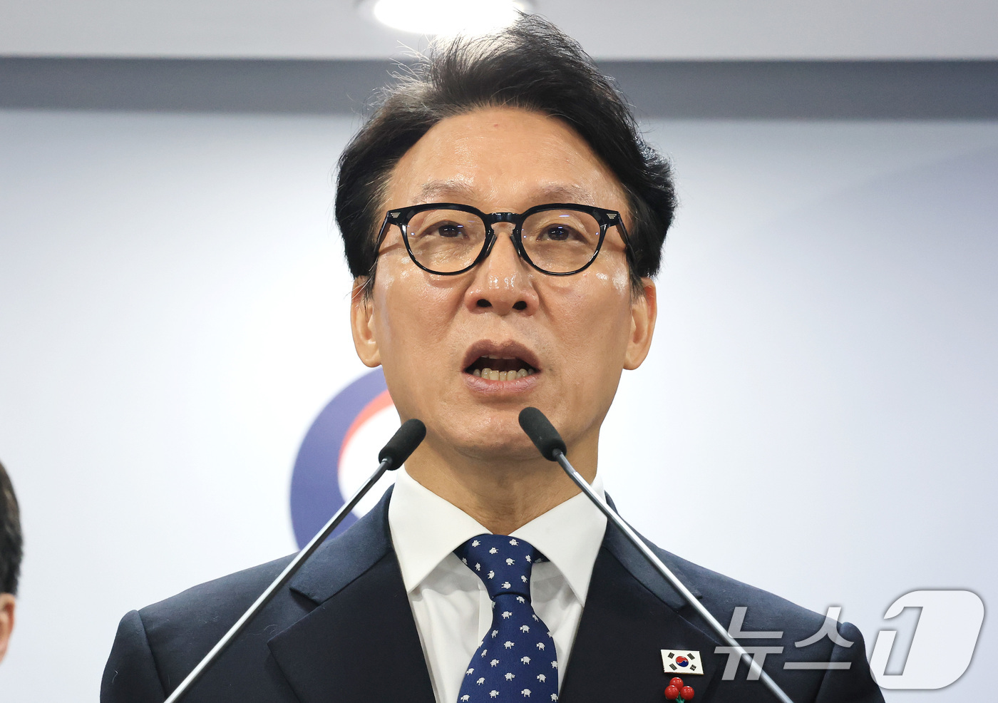 (서울=뉴스1) 임세영 기자 = 김민석 국무총리가 16일 서울 종로구 정부서울청사에서 행정통합 인센티브 관련 브리핑을 하고 있다. 2026.1.16/뉴스1