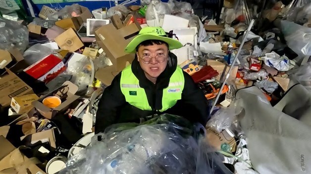 수도권 쓰레기 충청행 논란 속…100만 충주맨의 기후 행보 [황덕현의 기후 한 편]