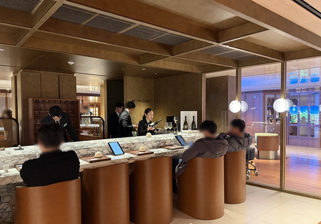 "기온 뚝 떨어진 추운 날씨, 따뜻한 실내에서 쇼핑 어때요"