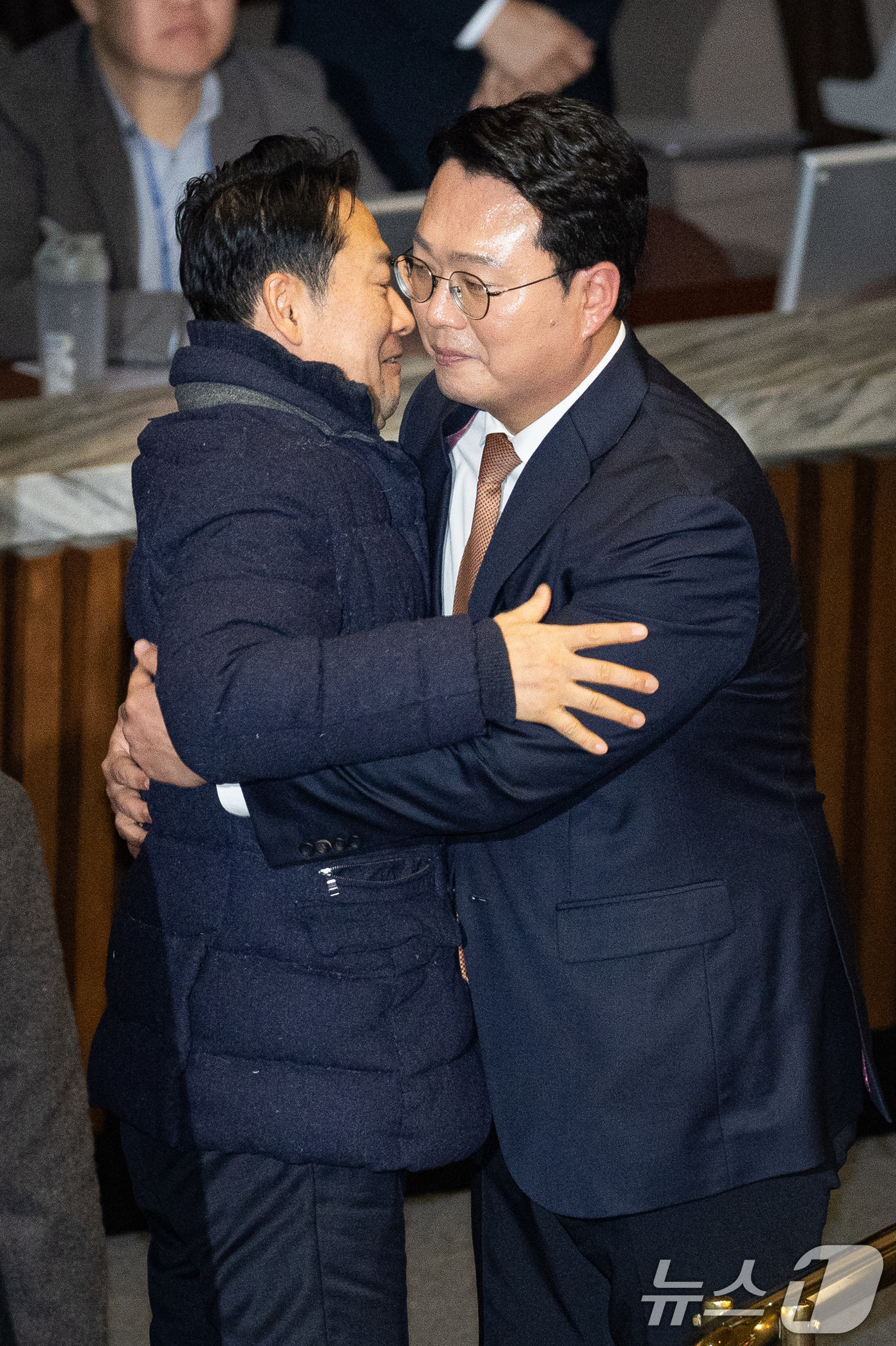 (서울=뉴스1) 유승관 기자 = 천하람 개혁신당 원내대표가 16일 서울 여의도 국회에서 열린 제431회 국회(임시회) 제1차 본회의에서 윤석열·김건희에 의한 내란·외환 및 국정농단 …