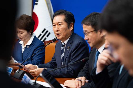 김용범 "고가1주택 세금 누진율 상향"…與 "논의된 바 없다"