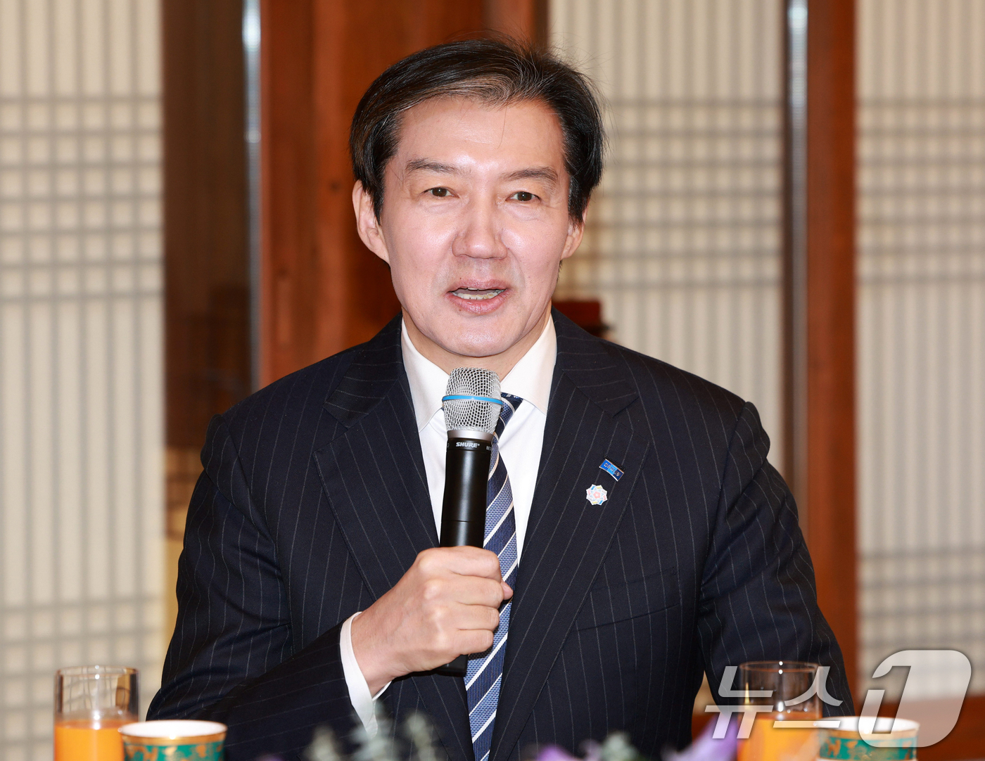 (서울=뉴스1) 허경 기자 = 조국 조국혁신당 대표가 16일 청와대 상춘재에서 이재명 대통령이 마련한 정당 지도부 초청 오찬에서 발언하고 있다. (청와대통신사진기자단) 2026.1 …