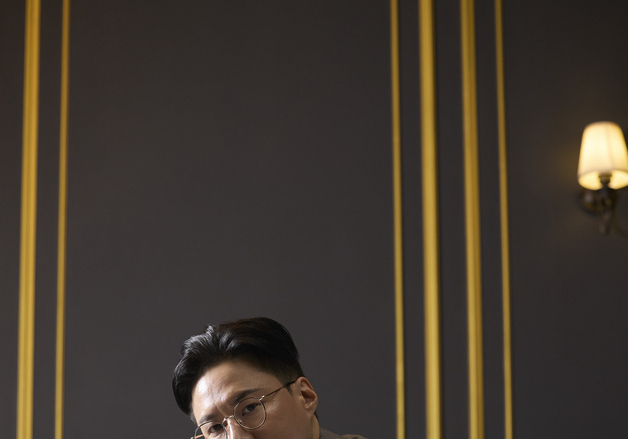 '프로젝트 Y' 감독 "오마이걸 유아 캐스팅, 너무 맑아서 겁났다"