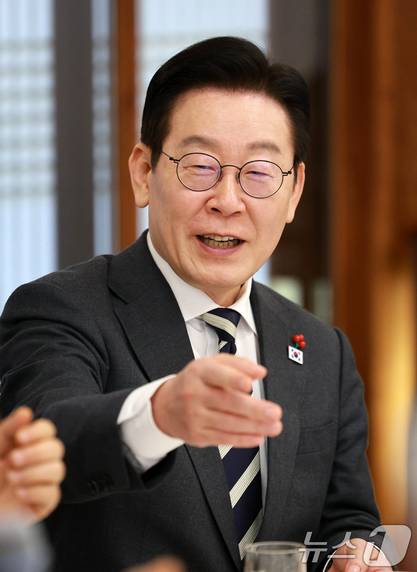 (서울=뉴스1) 허경 기자 = 이재명 대통령이 16일 청와대 상춘재에서 열린 정당 지도부 초청 오찬에서 발언하고 있다. (청와대통신사진기자단) 2026.1.16/뉴스1