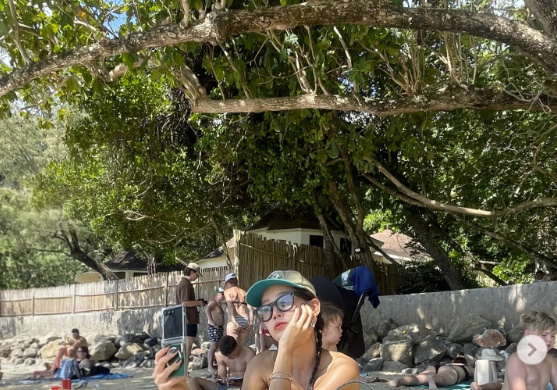 소유, 건강 미녀 다운 비키니 패션…볼륨 몸매와 각선미 [N샷]