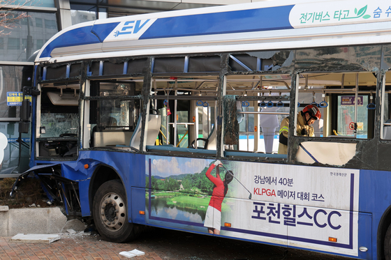 검찰, 서대문역 버스 돌진 사고 보완수사 요구…"혐의 부인 확인 필요"