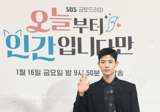 로몬, 세계 최정상에서 추락한 축구선수 강시열