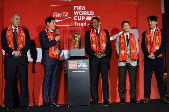차범근 전 감독 '월드컵 트로피 밉다'
