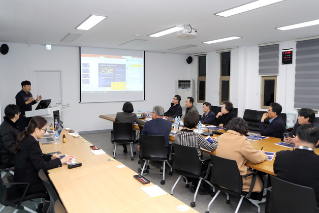 양양군의회, 전국 기초의회 첫 'AI 의정 보좌관' 도입