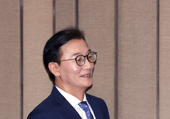 미소짓는 전재수 의원