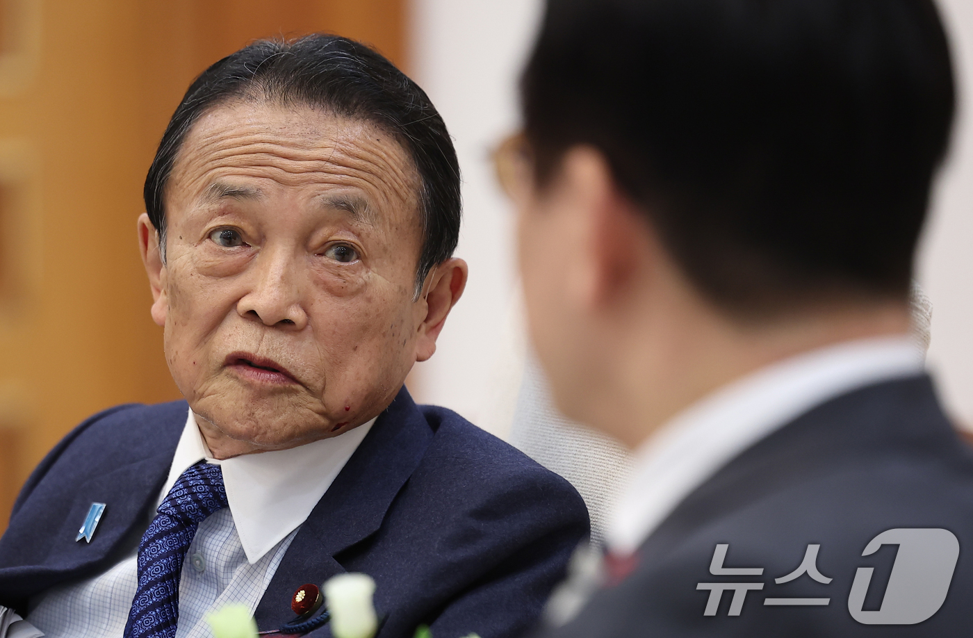 (서울=뉴스1) 허경 기자 = 아소 다로 전 일본 총리가 16일 청와대를 방문해 이재명 대통령과 면담하고 있다. 2026.1.16/뉴스1