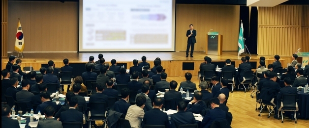 강정훈 iM뱅크 행장 첫 경영전략회의서 "속도감 있는 은행" 강조
