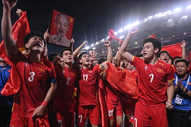 '상식 매직' 베트남, UAE 꺾고 U23 아시안컵 4강…박항서 이후 8년만