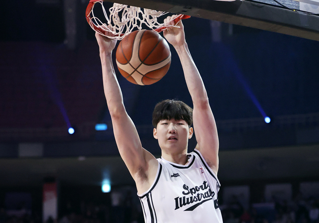 김명진, 완벽한 투핸드 덩크슛