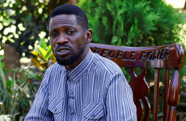 '40년 집권' 우간다 대통령 연임 앞두고…야당 후보 "군경이 자택 급습해 탈출"