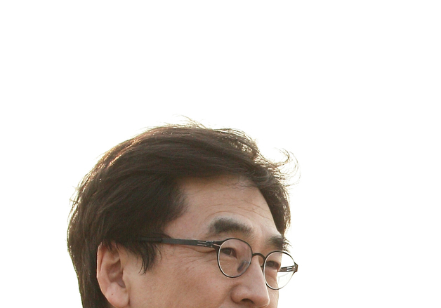 "그분이 그립다"…심재휘 시인 '1회 오탁번 문학상' 선정