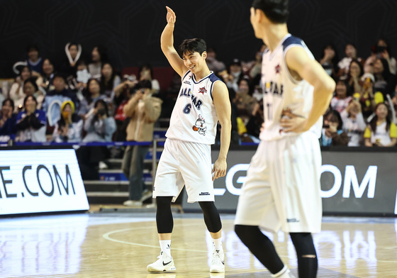 박지훈 '유쾌한 세레머니'