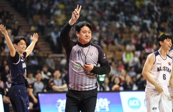 문경은 감독, 심판으로 변신