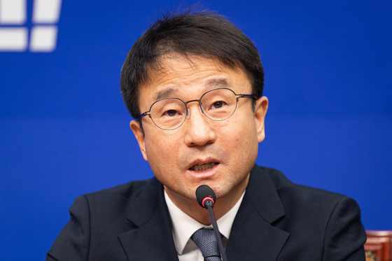 한병도 "국힘, 떳떳하면 당장 통일교·신천지 특검 수용하라"