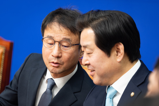 대화하는 한병도·황명선